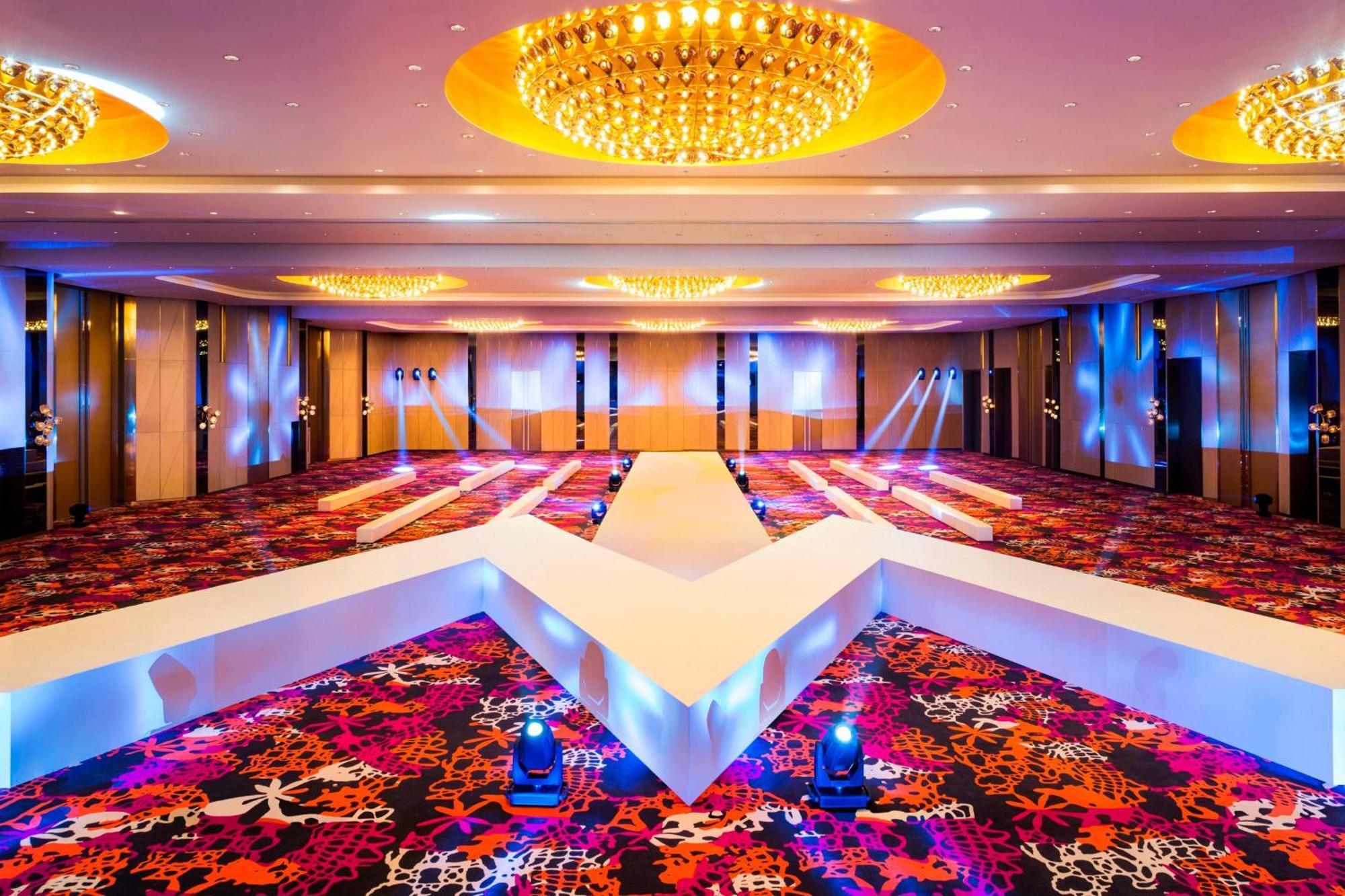 Hotel W - The Bund 5*